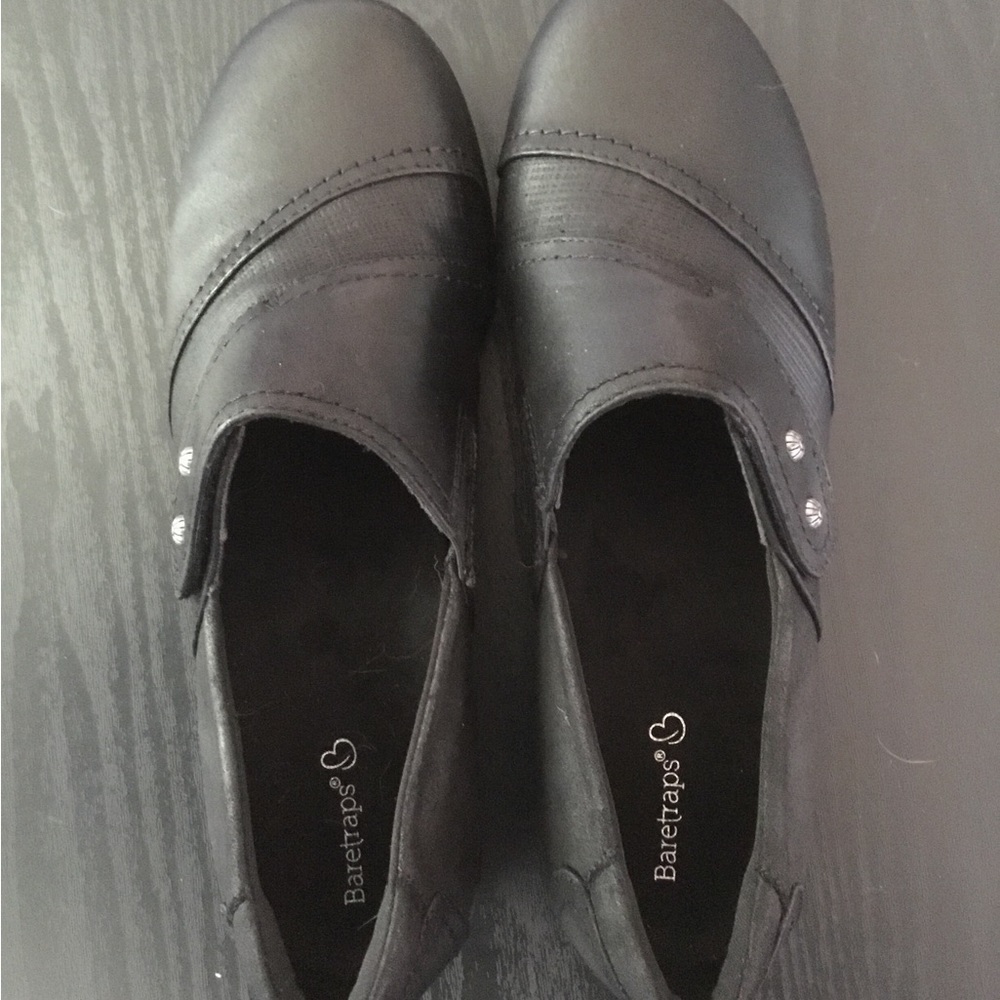 Baretraps Darma Slip On Shoes